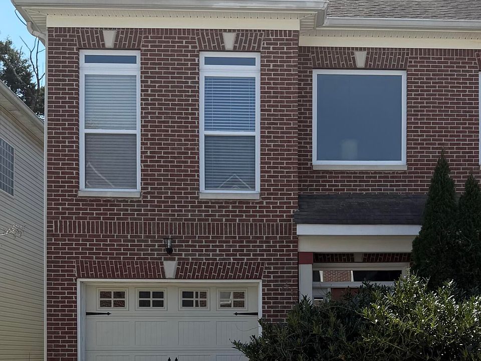 1st image of 136 Emmyllie Ct NE