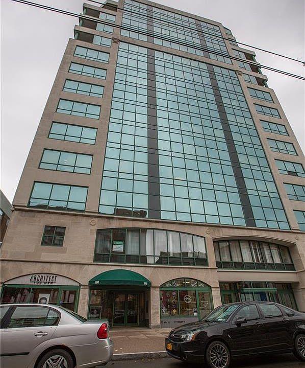1st image of 600 Main St Unit 604