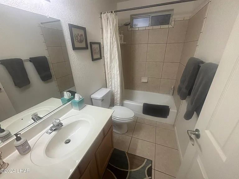 140 Lafayette Ln — Photo 17
