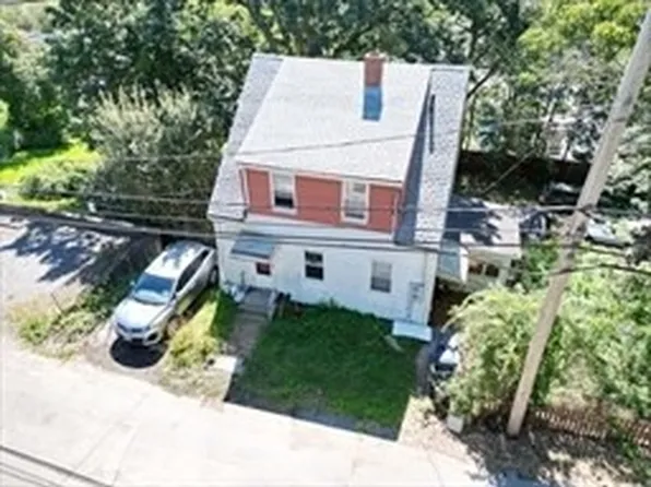 9 Hawthorne Rd, Gloucester, MA 01930