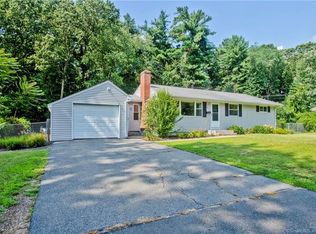16 Carney Rd, Enfield, CT 06082