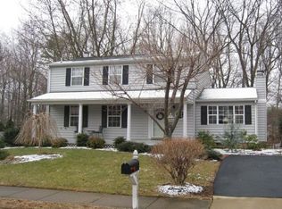 9813 Pulham Rd, Burke, VA 22015