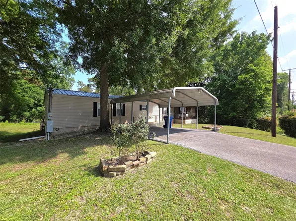 70 Montego Way, Pointblank, TX 77364