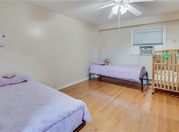 5th image of 5 Lanzut Ct