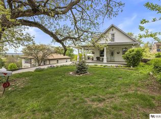 3113 Fillmore St, Omaha, NE 68112