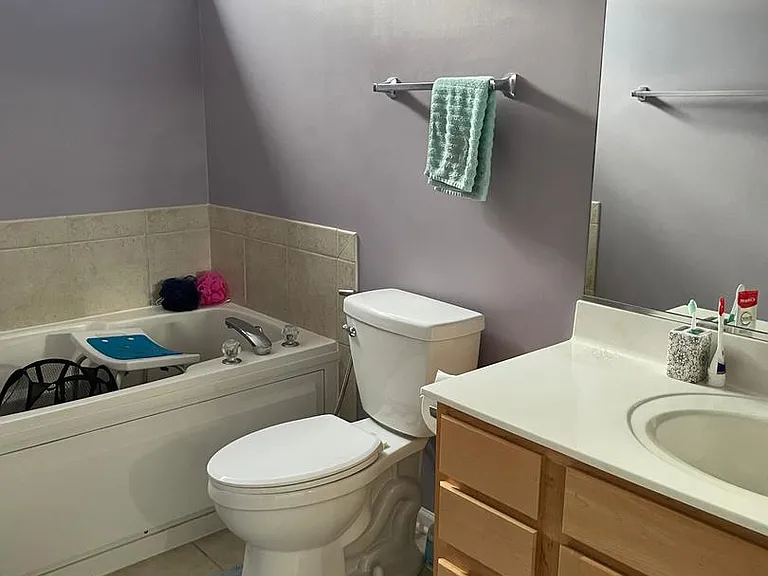 2277 Stoughton Dr — Photo 19