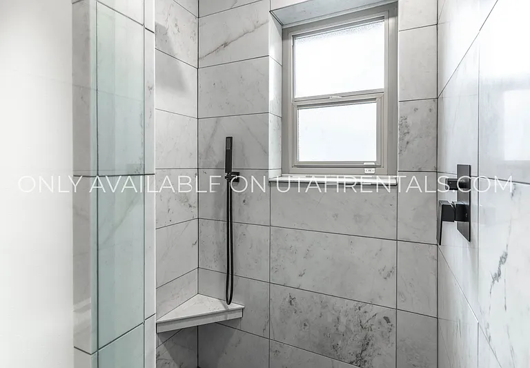 276 E Broadway St #S2 — Photo 10