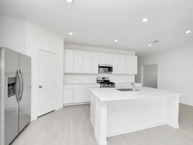 16219 Chestnut Haven Ln — Photo 3