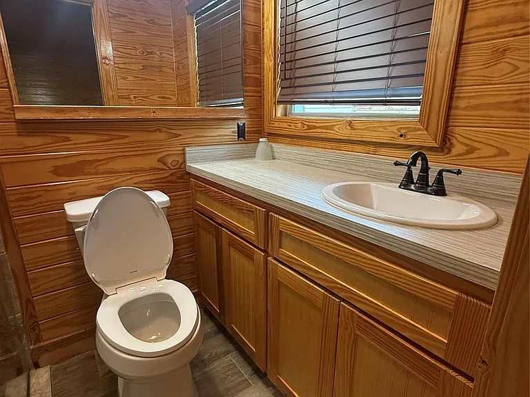 902 Hidden Valley Dr — Photo 29