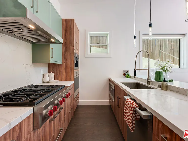 443 W Avenue 37 — Photo 11