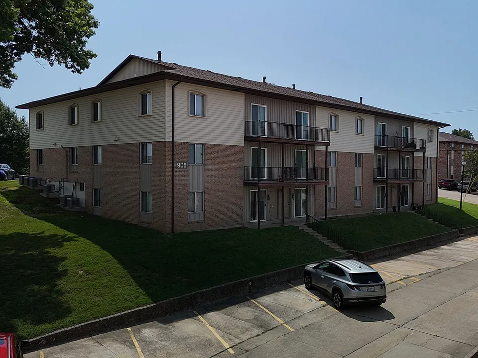 905 Southwest Blvd #Q
