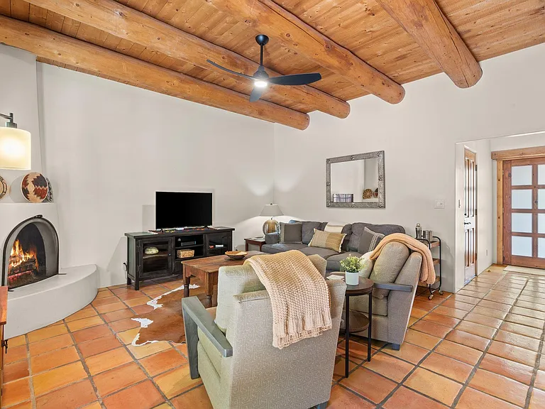 211 Rosario Blvd #5 — Photo 13
