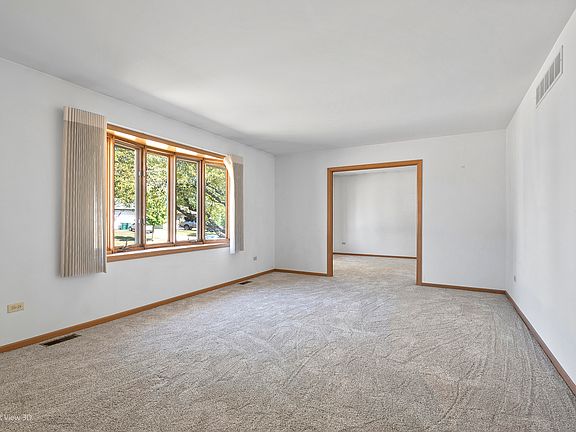 5th image of 6614 Langsford Ln
