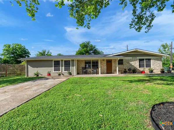 1009 Crepe Myrtle Dr, San Marcos, TX 78666