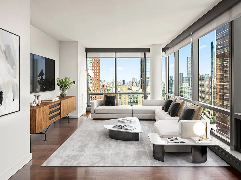 1st image of 200 W 67th St APT 33a
