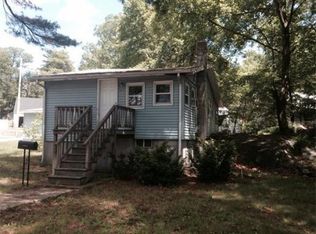 5 Pine Cliff Rd, Weymouth, MA 02189