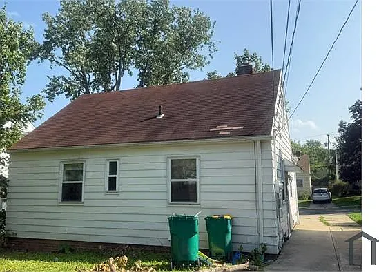 3 bed, $1,800 — Photo 4
