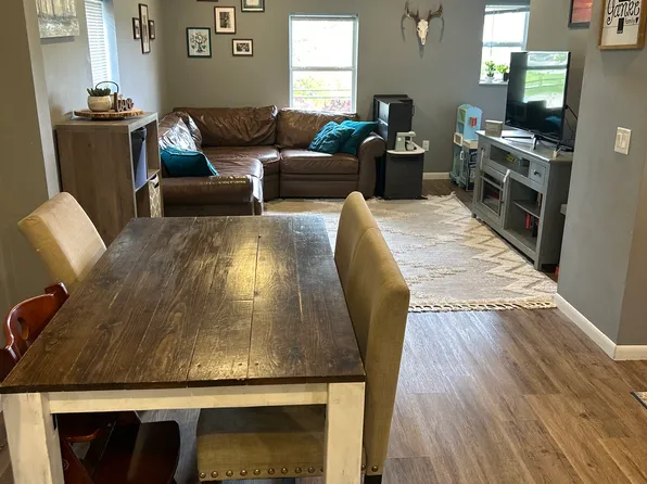 321 S Main St #B, Cottage Grove, WI 53527