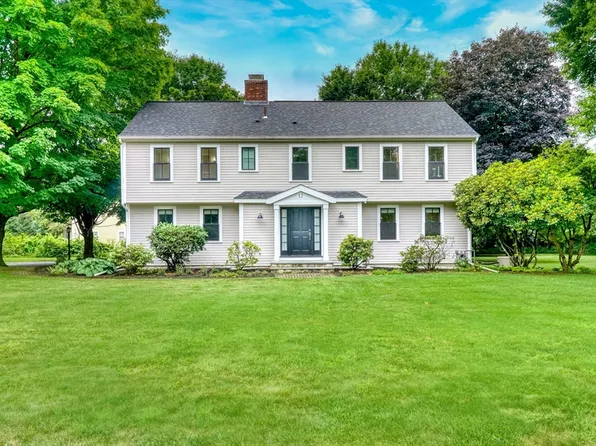 17 Longmeadow Rd, Lincoln, MA 01773