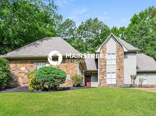 301 Locust Grove Dr, Cordova, TN 38018
