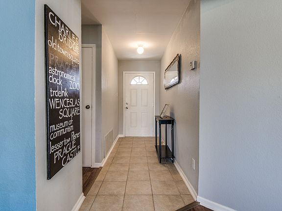 4th image of 2403 Forestmeadow Dr