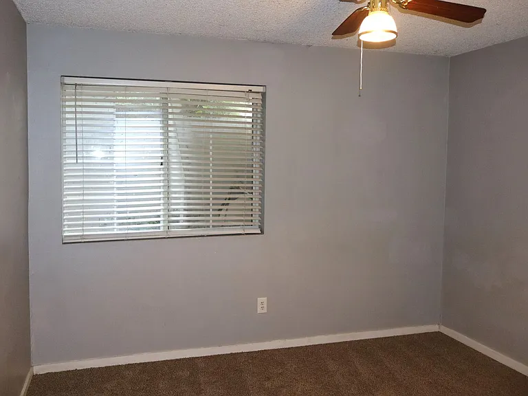 1301 University Ave #C104 — Photo 11