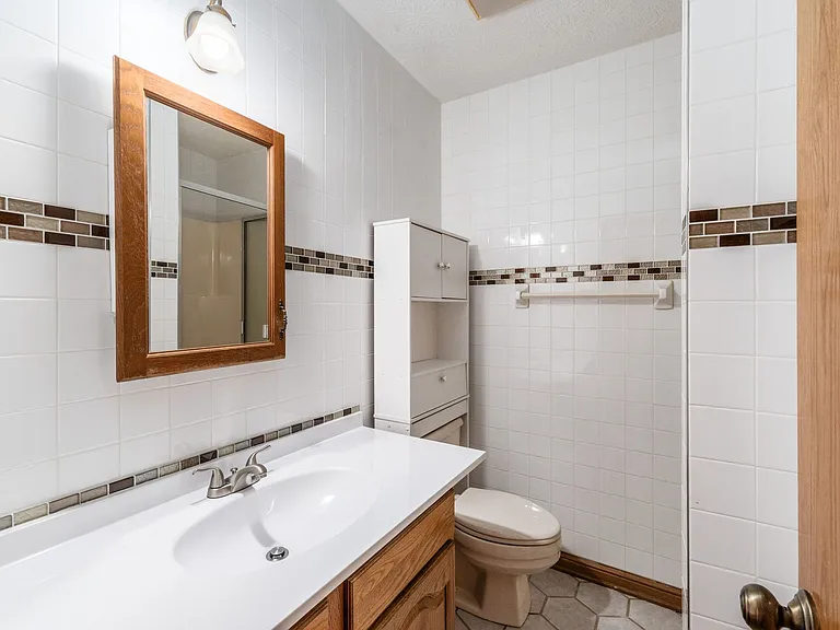 6002 Bowen Rd — Photo 9
