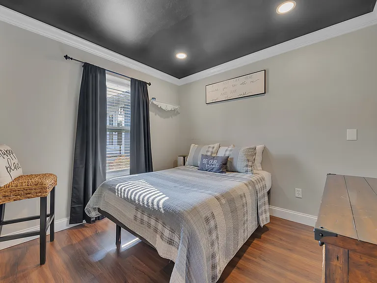 117 Summer Breeze Ln — Photo 47