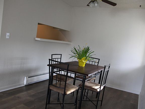 Dining room with pass through counter to kitchen