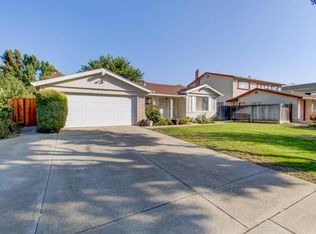 865 W 8th St, Gilroy, CA 95020