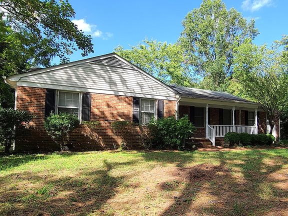 3rd image of 1054 Whippingham Pkwy