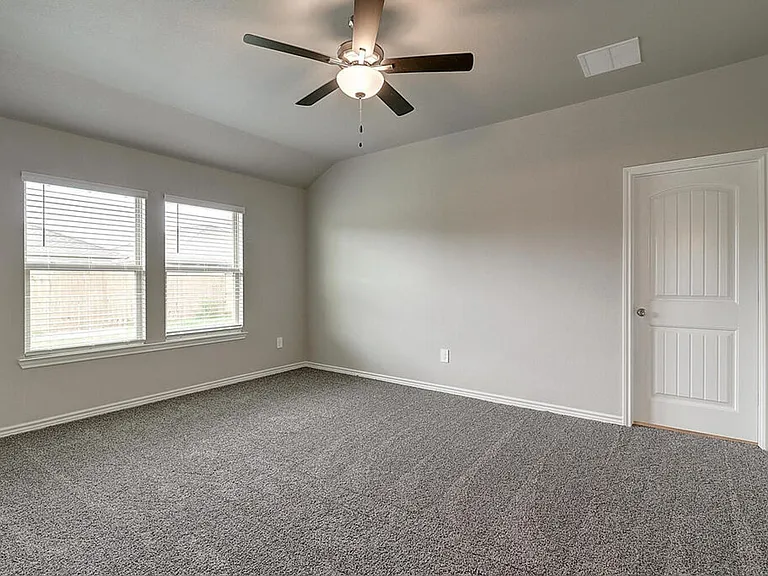 1269 Carnaby St — Photo 20