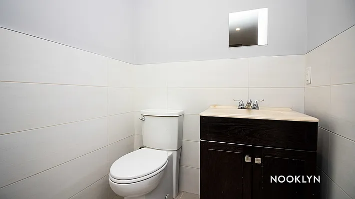 Rented by Nooklyn NYC LLC | media 75