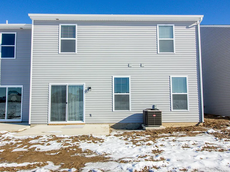 1003 W Hamilton Rd N — Photo 36