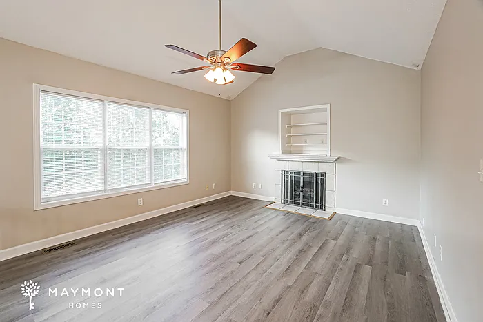 829 Buckhorn Dr — Photo 5