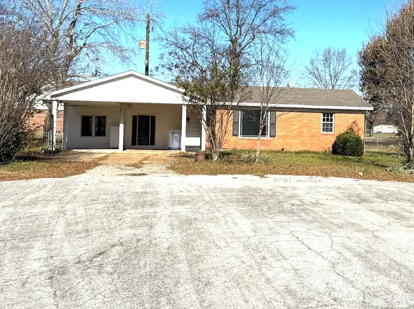 704 Circle Dr, Walnut Ridge, AR 72476