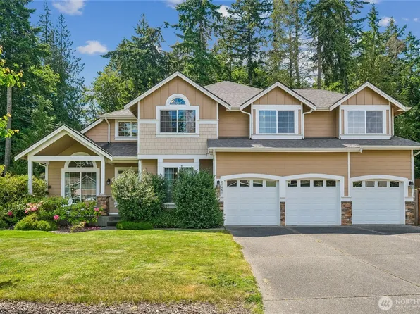 27661 Mcintosh Loop NE, Kingston, WA 98346