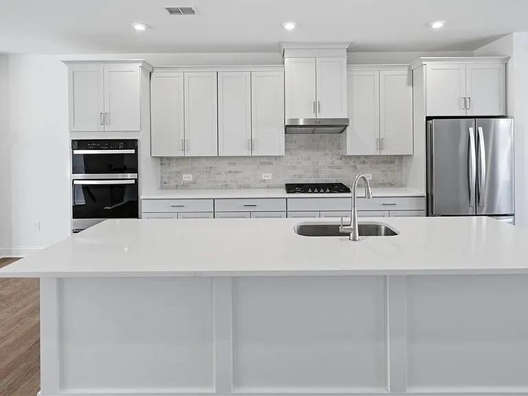 376 Sunset Hollow St — Photo 12