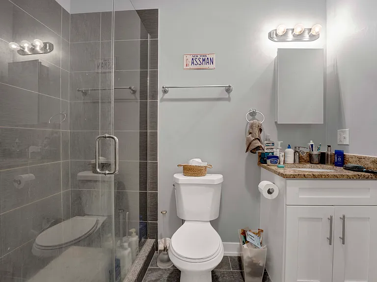 1019 W Lake St #2 — Photo 14
