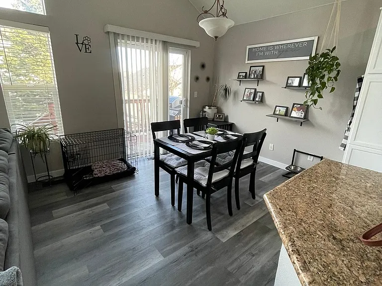7676 Eagle Perch Ct — Photo 4