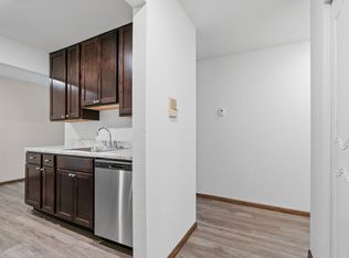 1605 Minnehaha Apartments, Saint Paul, MN 55104