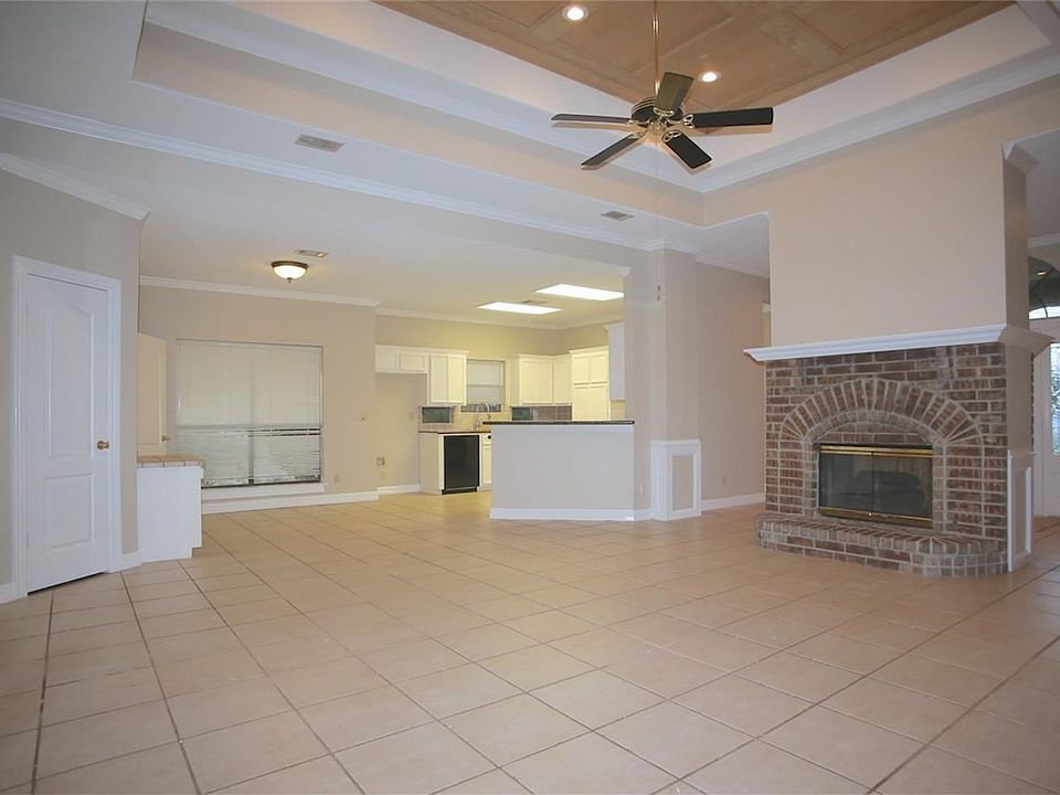 1st image of 815 N 30th St