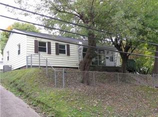 1526 Valley Dr, South Charleston, WV 25303