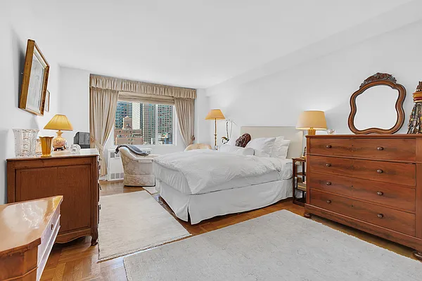 Sold by Douglas Elliman | media 6