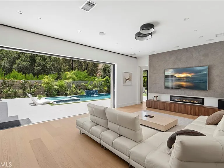 5742 Sierra Casa Rd — Photo 3