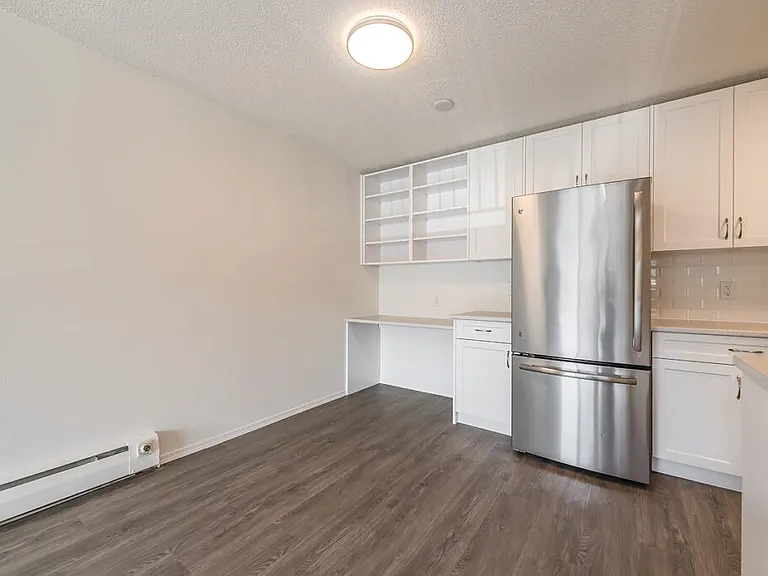 1575-360 Begbie St #1573 — Photo 22