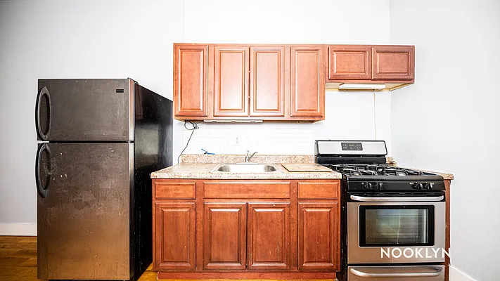 Rented by Nooklyn NYC LLC | media 11