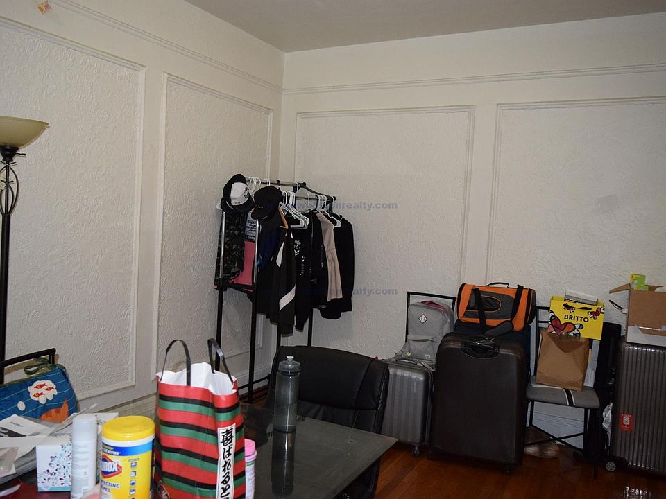 2nd image of 1687 Commonwealth Ave #Ad14