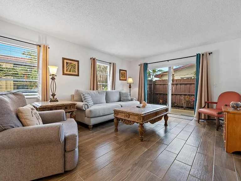 308 Southwind Ct #1 — Photo 3