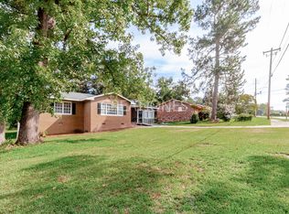 2515 Hyde Park Rd, Macon, GA 31211